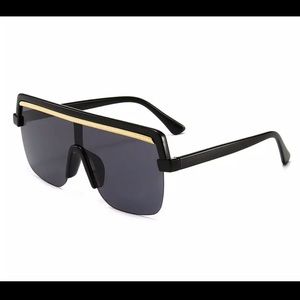🔥🔥BLACK GOLD LUXURY SUNGLASSES NEW